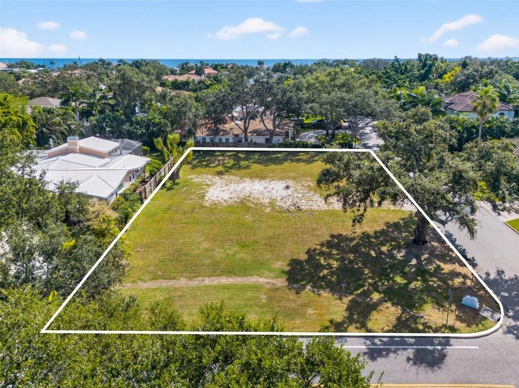1101 Snell Isle Blvd., St Petersburg, FL 33704