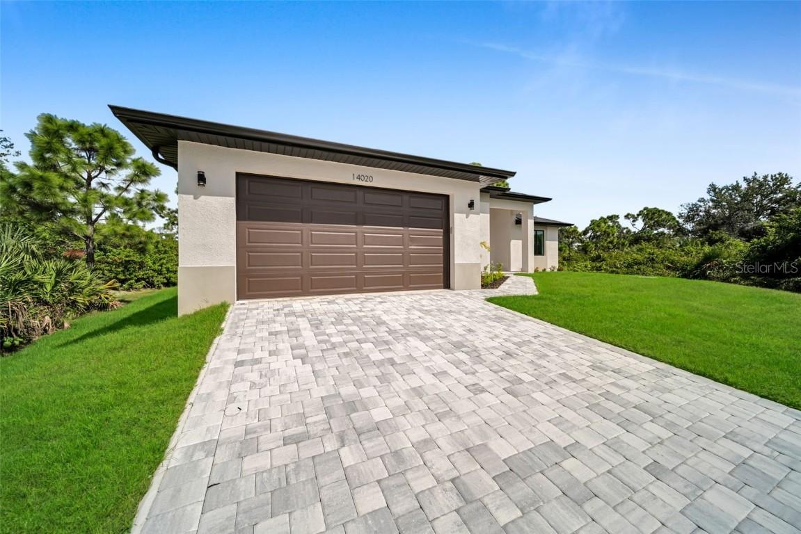 14020 Chesswood Ln., Port Charlotte, FL 33981