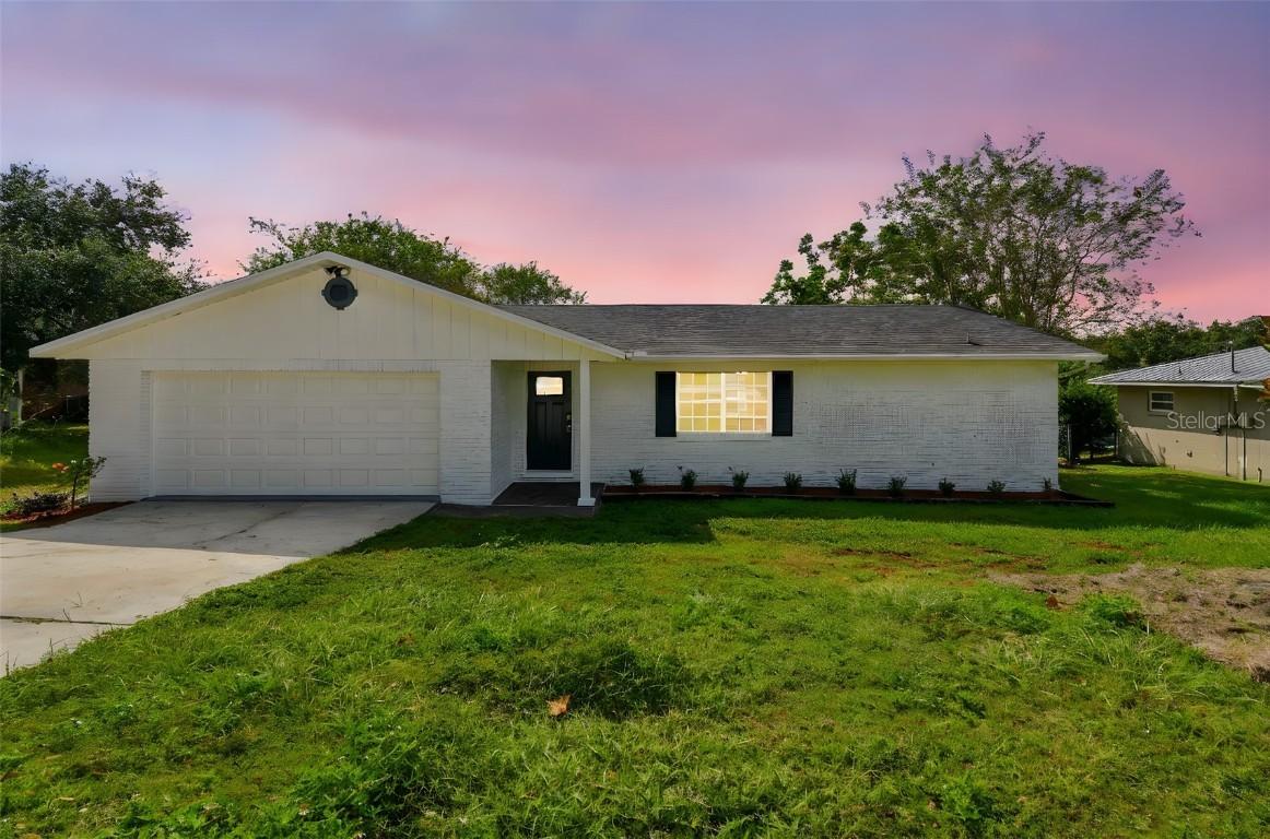 1937 Suzanne Ln., Lakeland, FL 33813