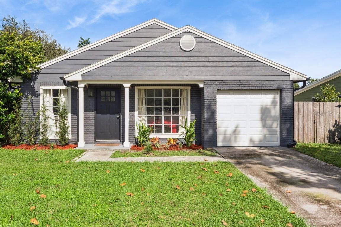 13927 Countryplace Dr., Orlando, FL 32826