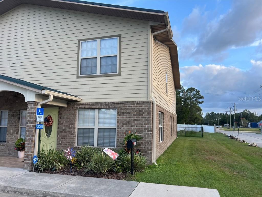 705 SE Townhomes Blvd. #7, Lake Butler, FL 32054