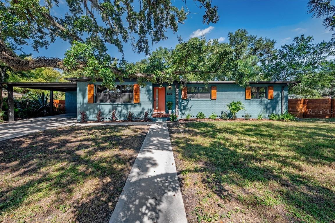 1602 E Henry Ave., Tampa, FL 33610