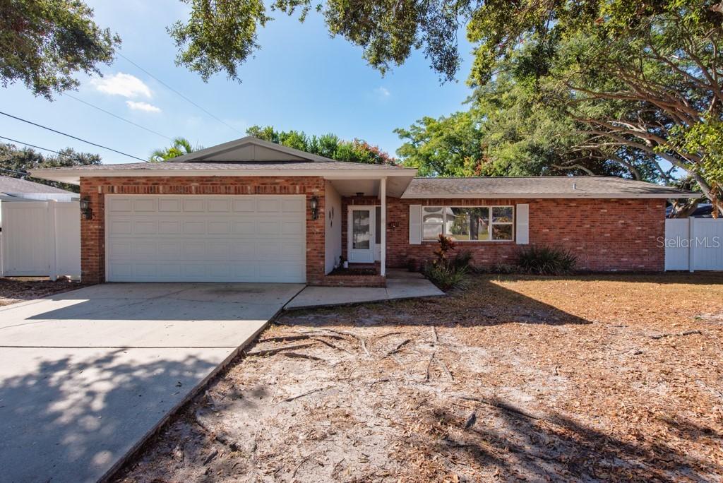 1877 Dawn Dr., Clearwater, FL 33763