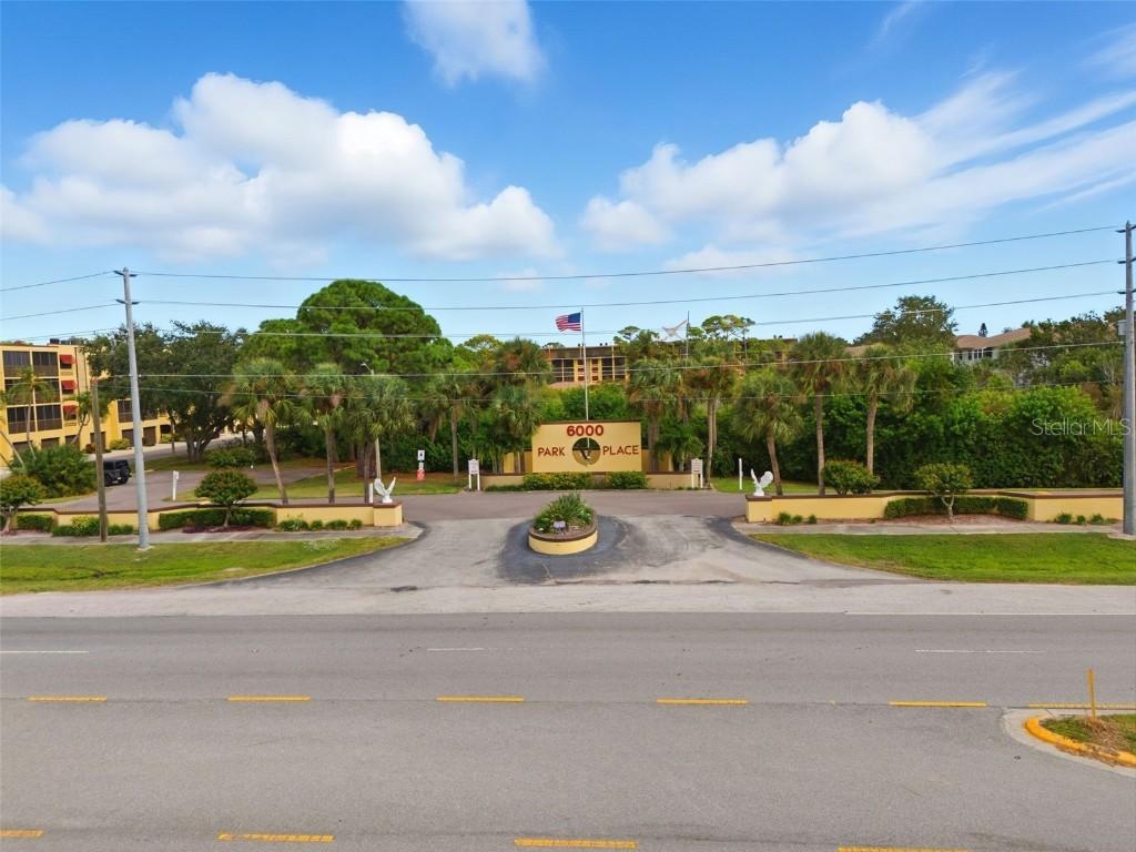 5775 Park St. #311, St Petersburg, FL 33709