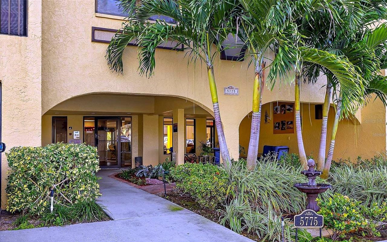 5775 Park St. #311, St Petersburg, FL 33709