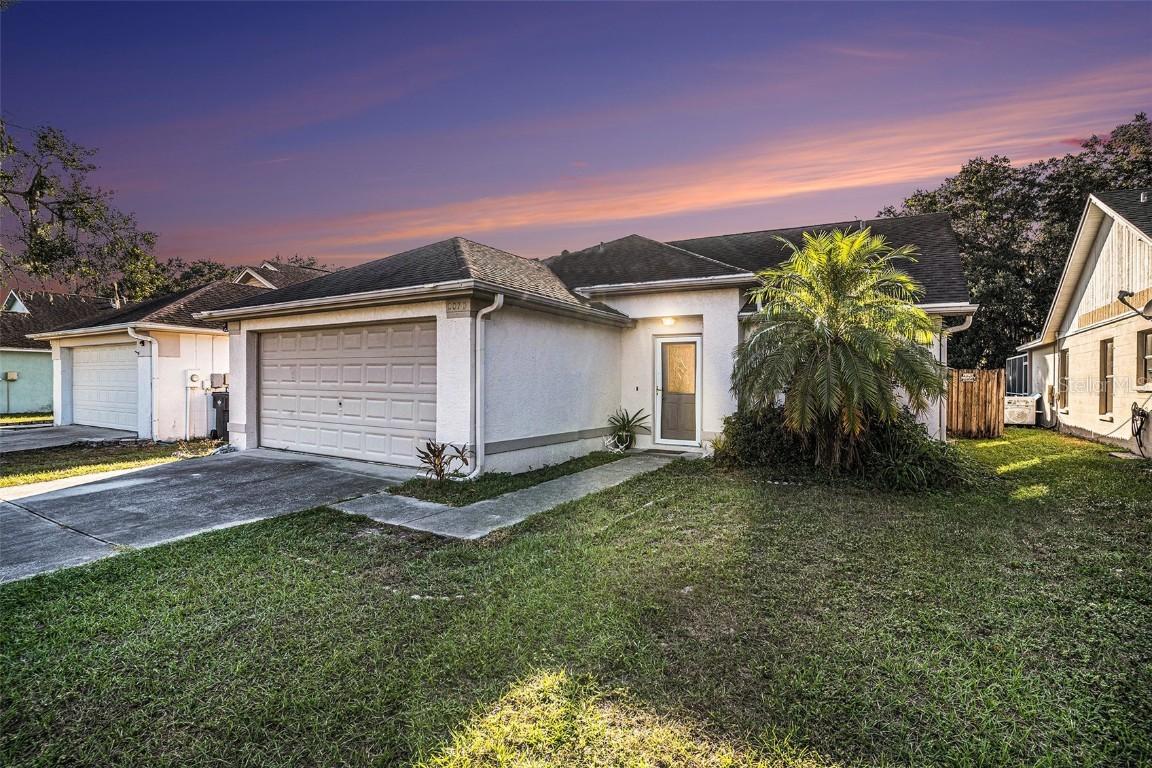 2070 Sarah Louise Dr., Brandon, FL 33510