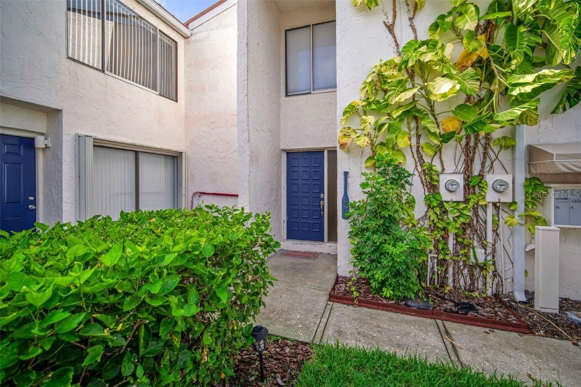 4321 Harbor House Dr., Tampa, FL 33615