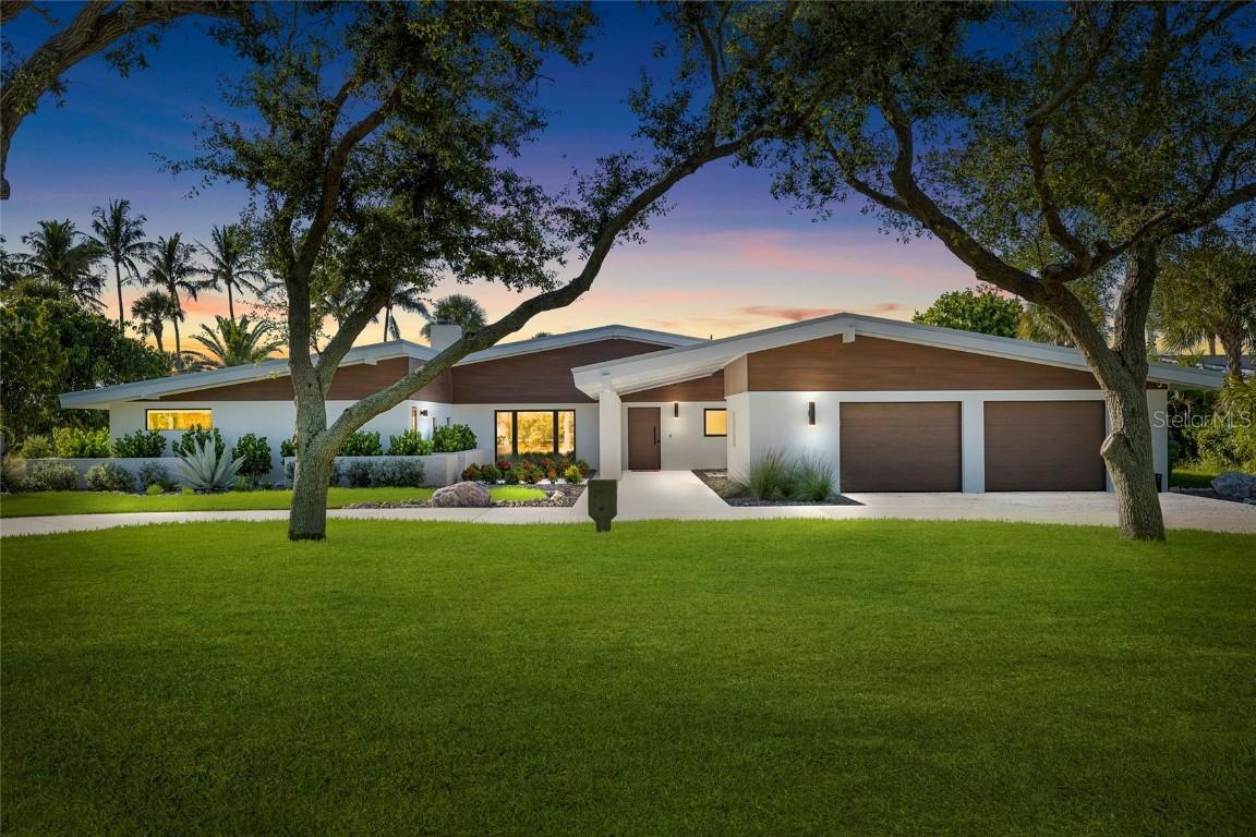 515 Green Dolphin Dr., Placida, FL 33946