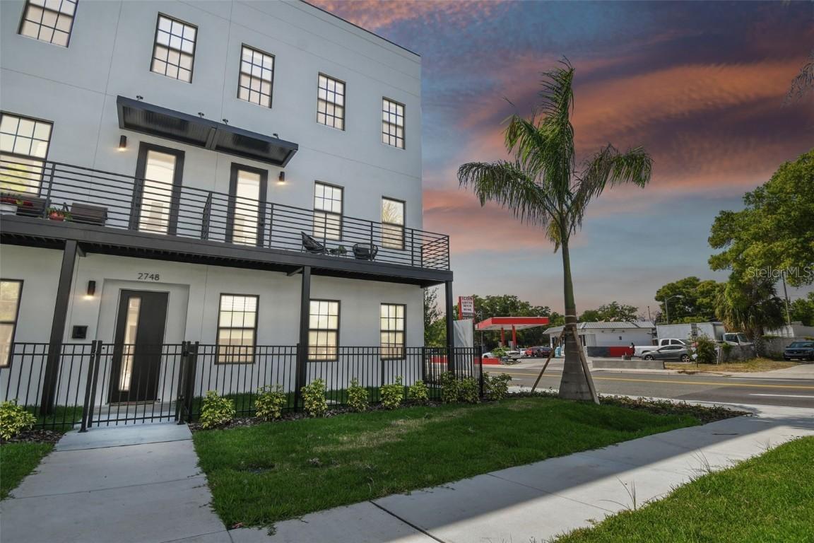 2718 5th Ave., St Petersburg, FL 33712