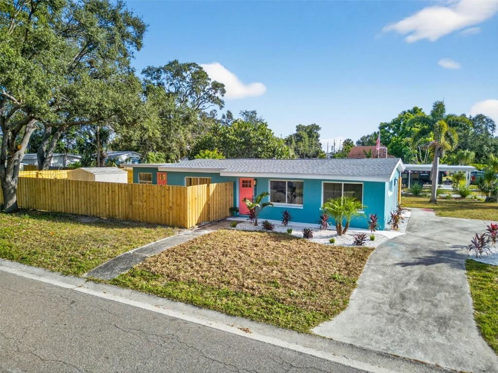5820 Fairfield Ave., St Petersburg, FL 33707