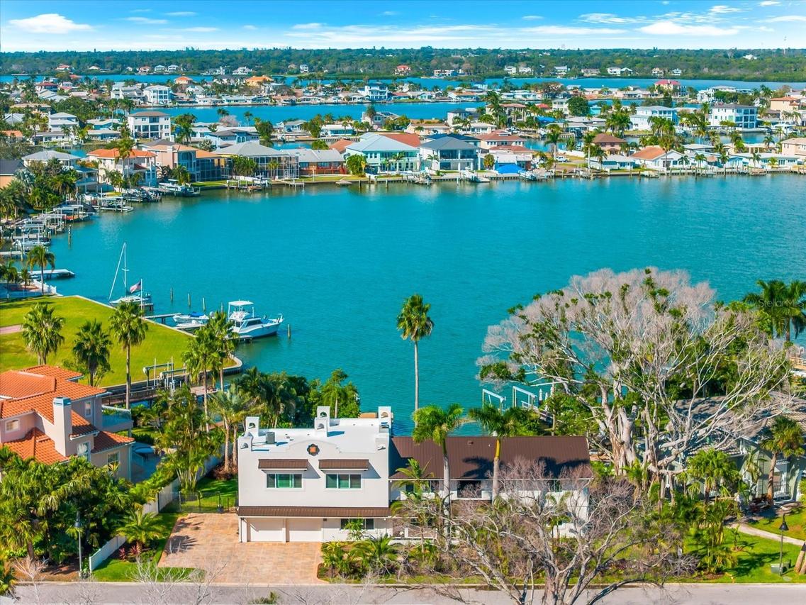 16895 1st St., North Redington Beach, FL 33708