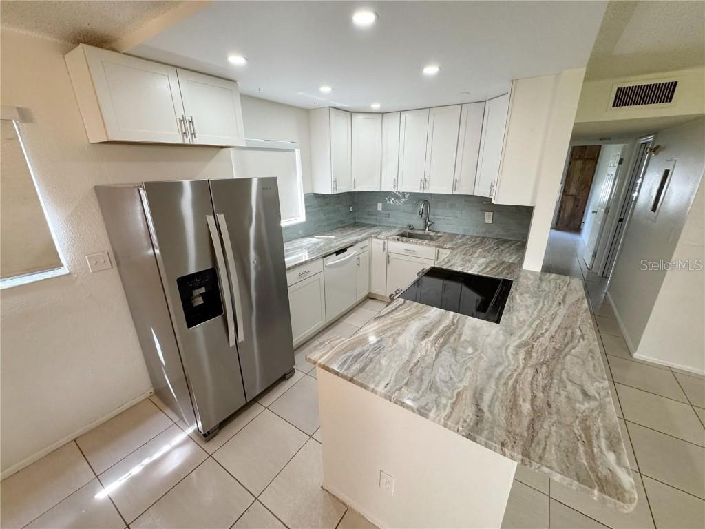 3300 Fox Chase Cir. #229, Palm Harbor, FL 34683