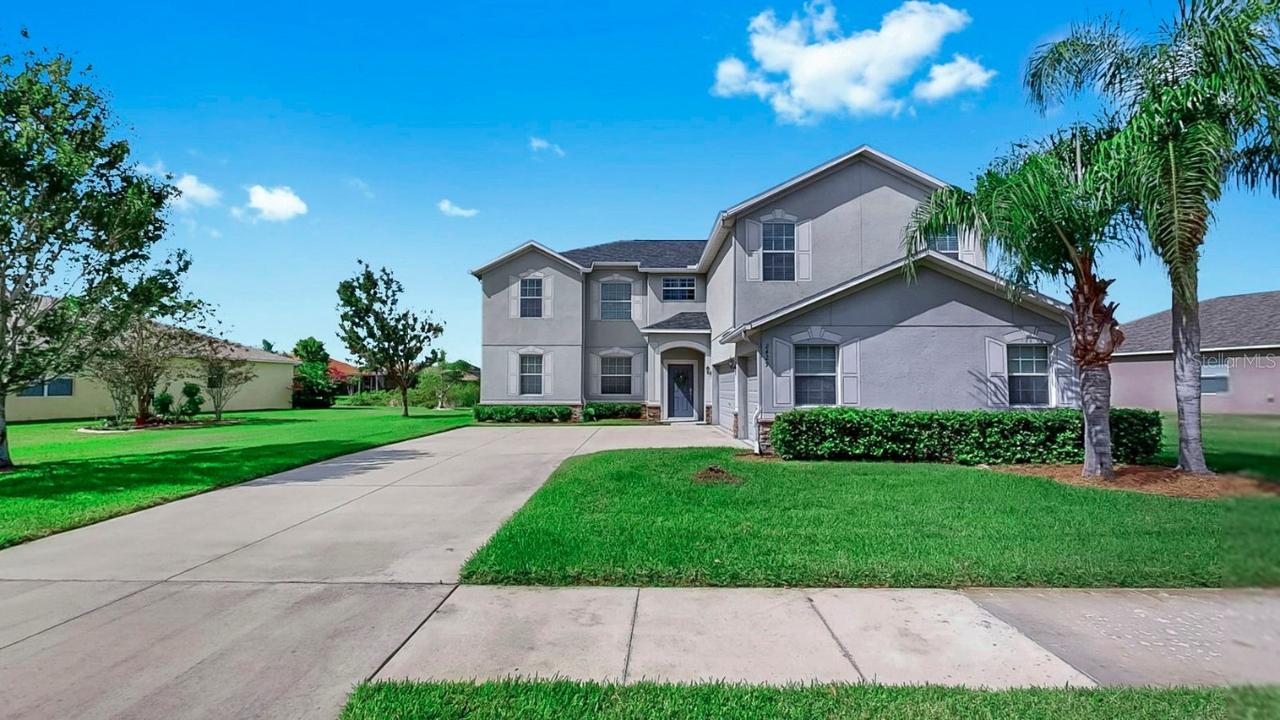 2429 Cumberland Cliff Dr., Ruskin, FL 33570