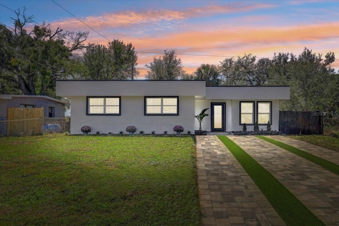 8401 Libby Ln., Tampa, FL 33619