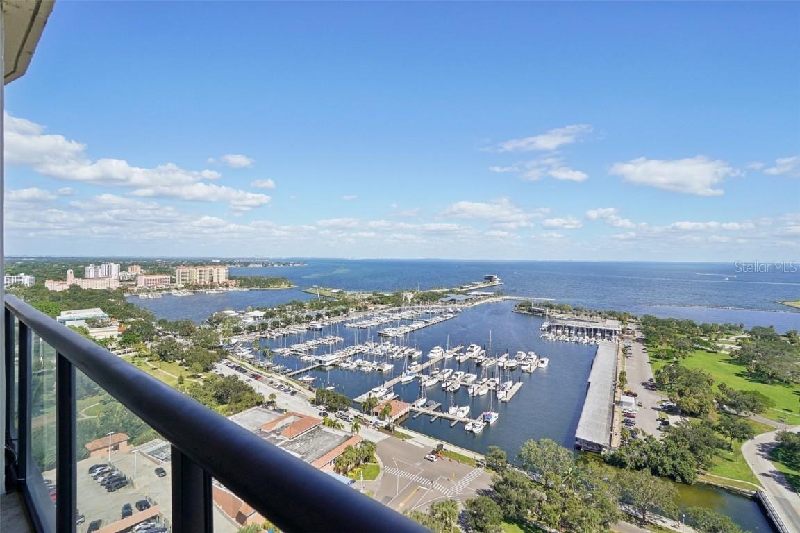 1 Beach Dr. #2305, St Petersburg, FL 33701