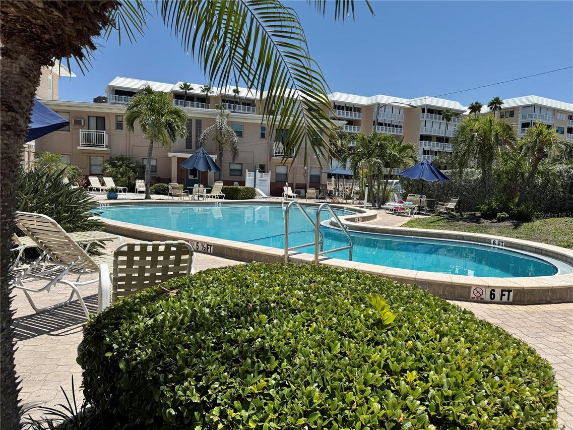 6700 Sunset Way #206, St Pete Beach, FL 33706