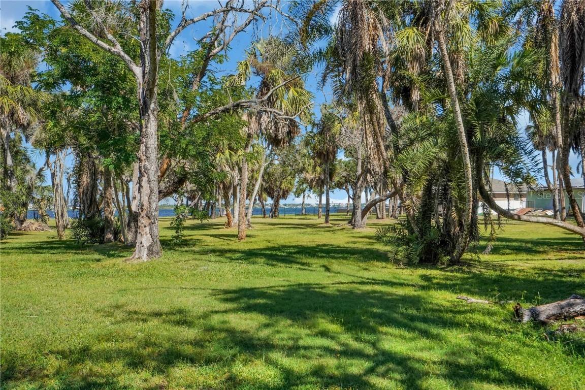 103 17th St., Bradenton, FL 34208