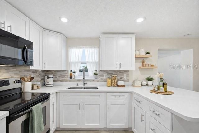 3744 Carron St., New Port Richey, FL 34652