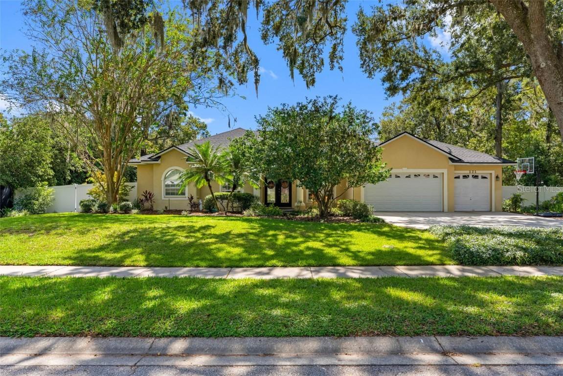 121 Myrtle Ridge Rd., Lutz, FL 33549