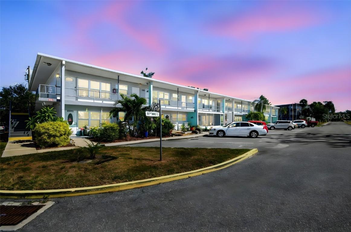 5861 42nd Ter. #1712, Kenneth City, FL 33709