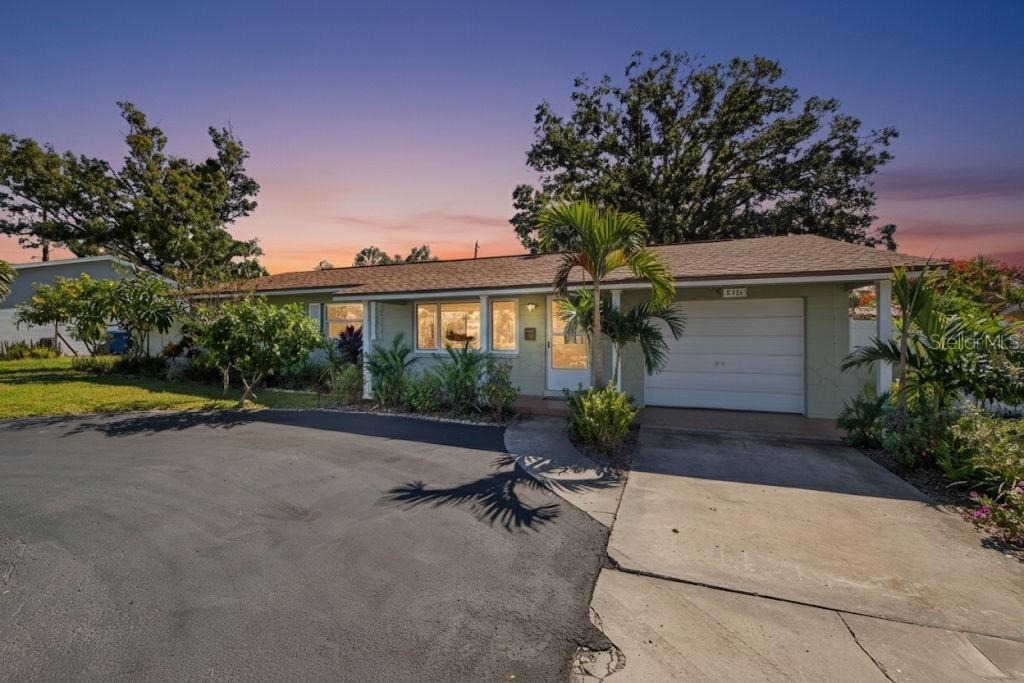 5216 30th Ave., St Petersburg, FL 33710