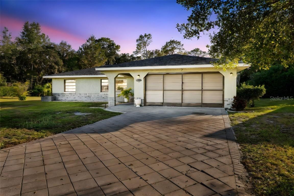 8998 Lismore Ct., Weeki Wachee, FL 34613