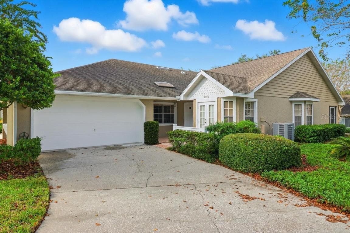 1690 N Foxboro Loop, Crystal River, FL 34429