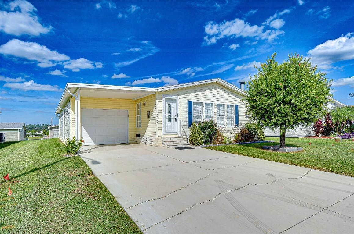 37539 Gill Ave., Zephyrhills, FL 33541