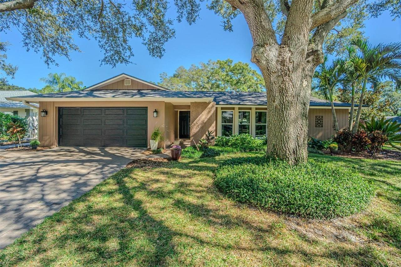 936 Highview Dr., Palm Harbor, FL 34683