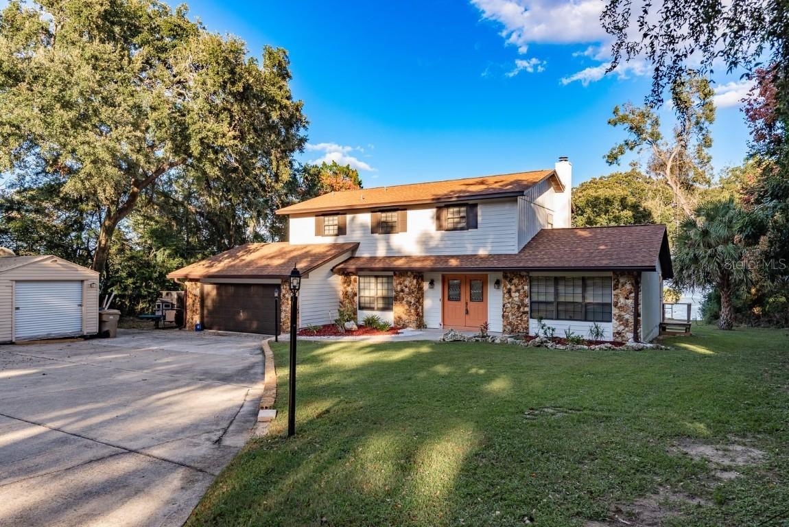 1416 Grove Ave., Leesburg, FL 34748