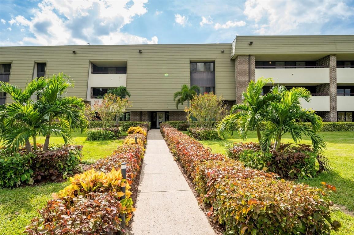 36750 Us Highway 19 #4-221, Palm Harbor, FL 34683