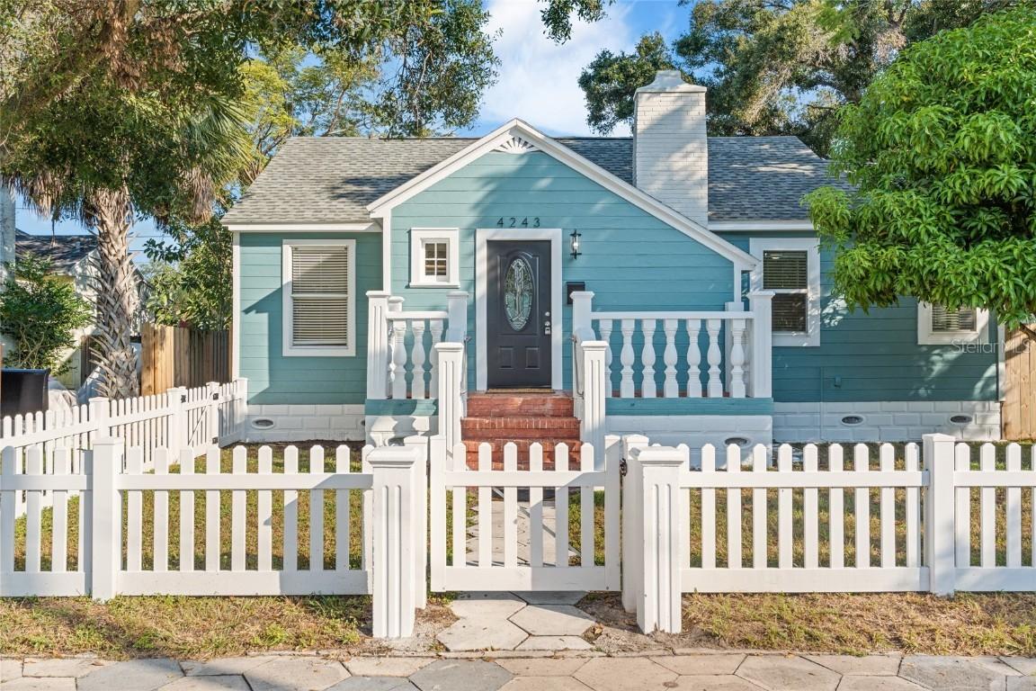 4243 1st Ave., St Petersburg, FL 33711