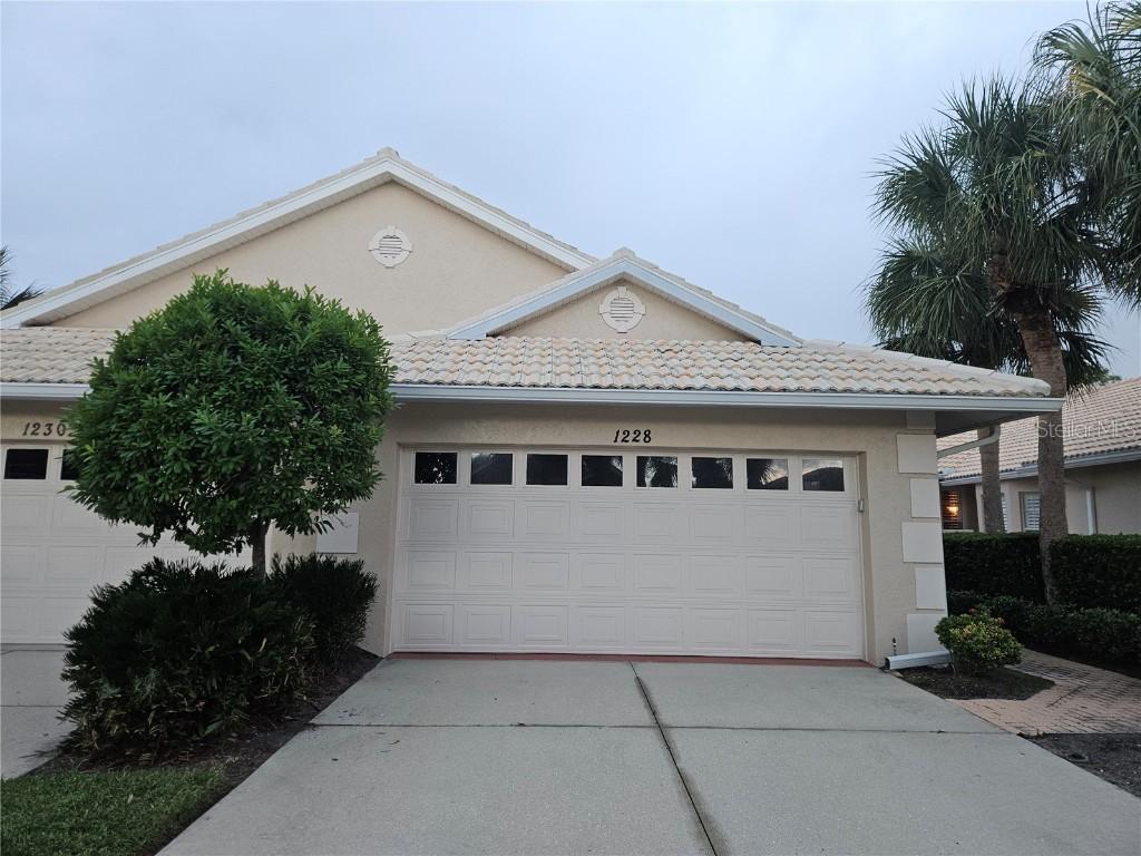 1228 Berkshire Cir., Venice, FL 34292