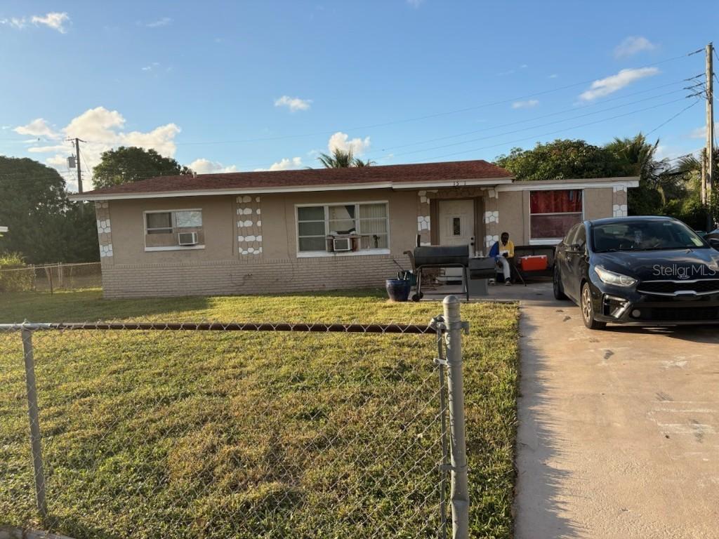 1591 NW 1st St., Boynton Beach, FL 33435