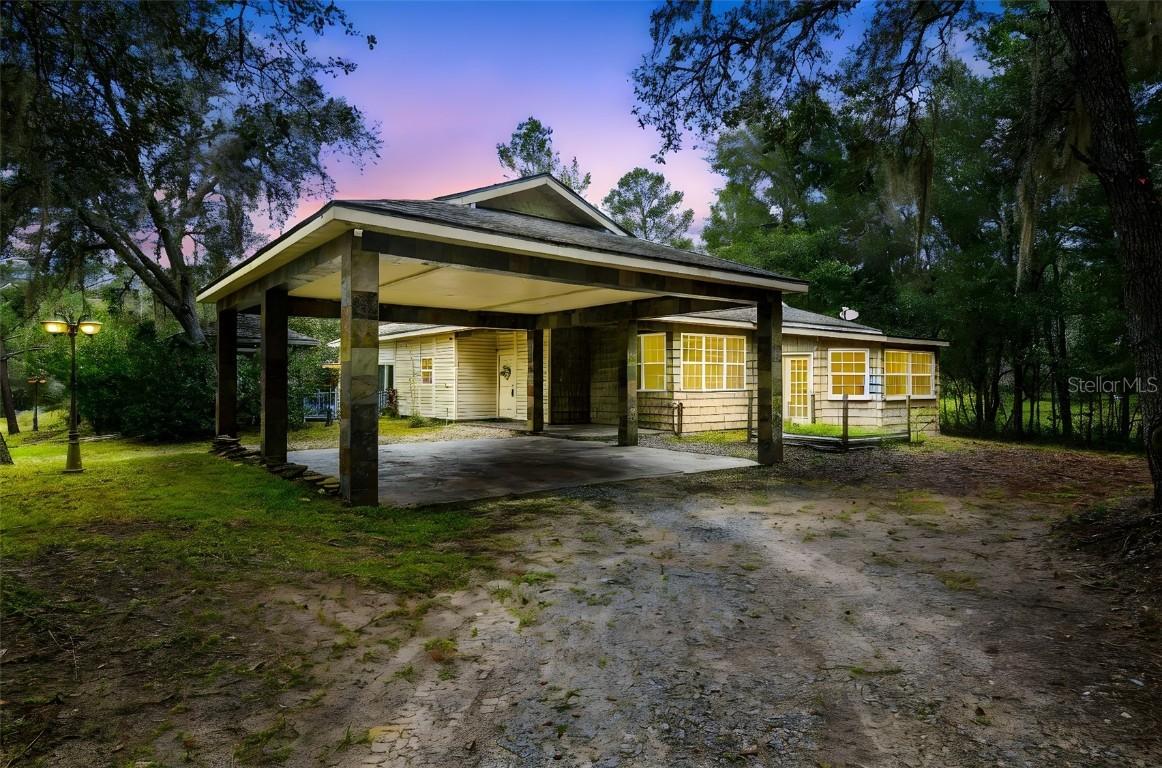 16453 Pawnee Dr., Brooksville, FL 34601
