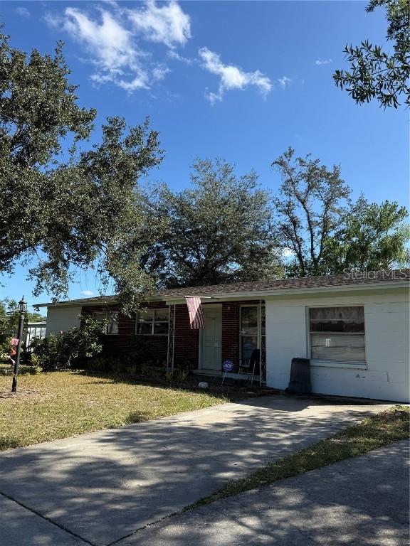 8801 Chinaberry Dr., Tampa, FL 33637