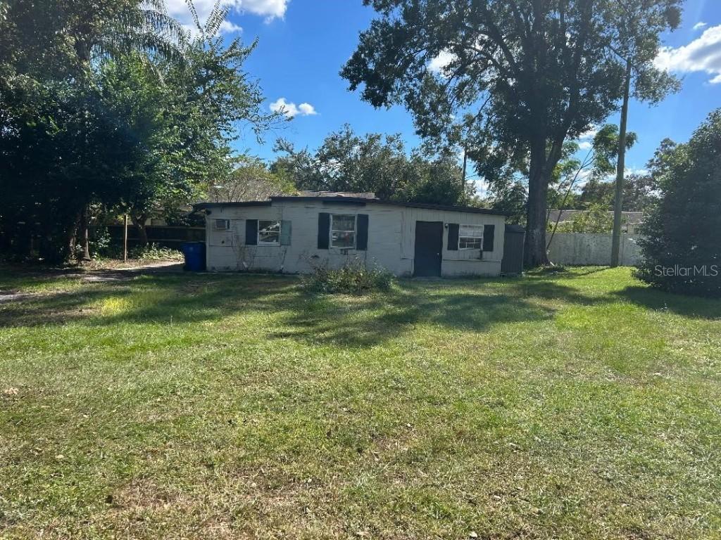 17516 Meadowbridge Dr., Lutz, FL 33549