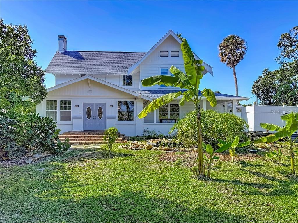 8352 Ridge Rd., Seminole, FL 33772