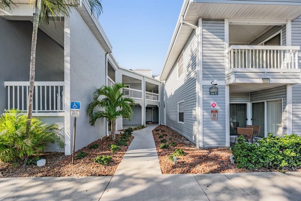 6801 Stones Throw Cir. #15201, St Petersburg, FL 33710