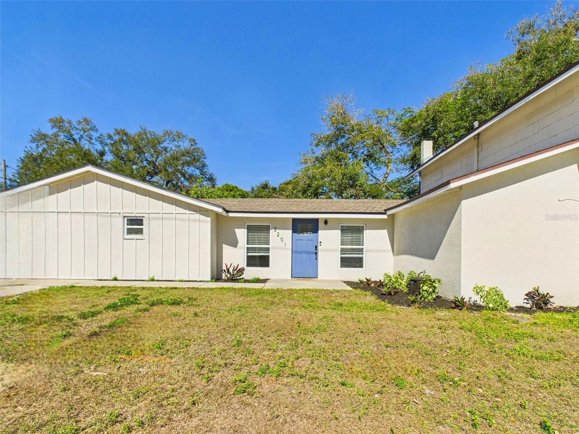 2201 50th Ave., St Petersburg, FL 33714