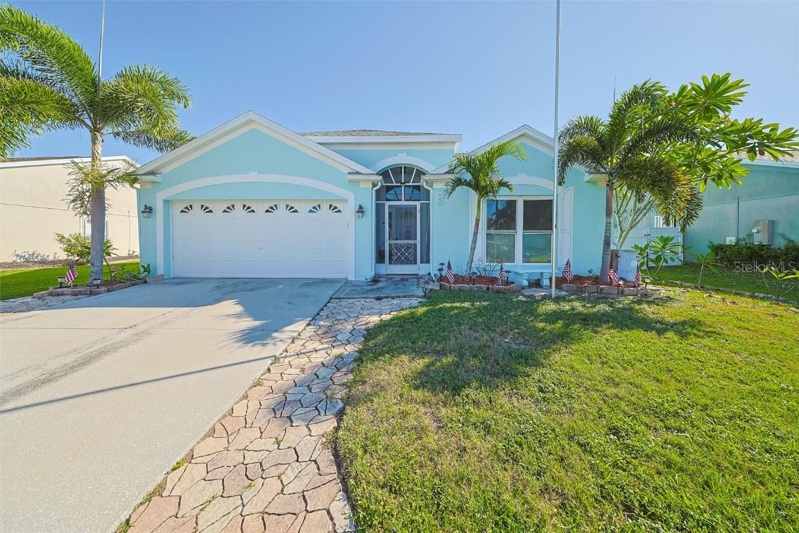 222 Lakeway Ln., Apollo Beach, FL 33572