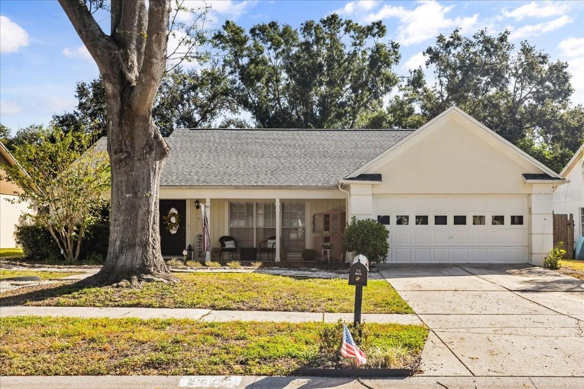 2605 Berryvine Pl., Valrico, FL 33596