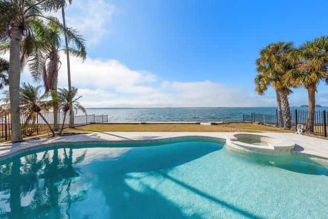 New Homes with In-ground Swimming Pools That Attend San Jose Elementary School: October 26th to November 1st