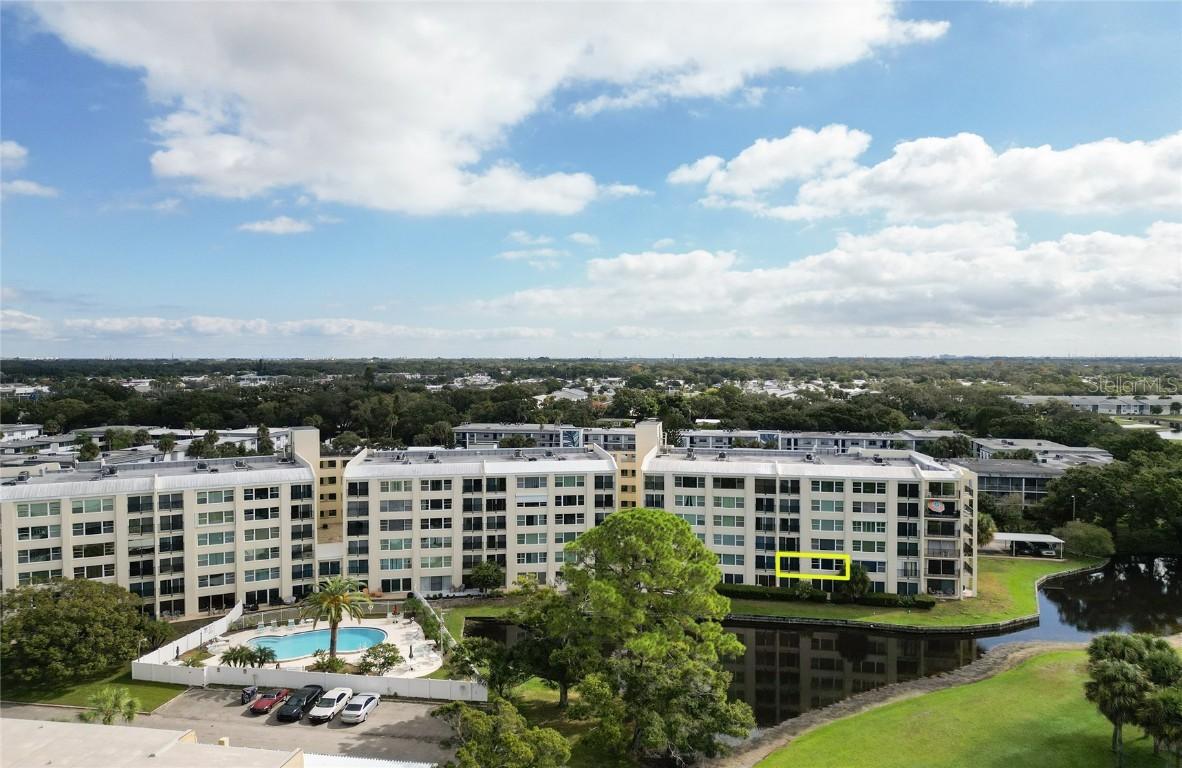 225 Country Club Dr. #1209, Largo, FL 33771