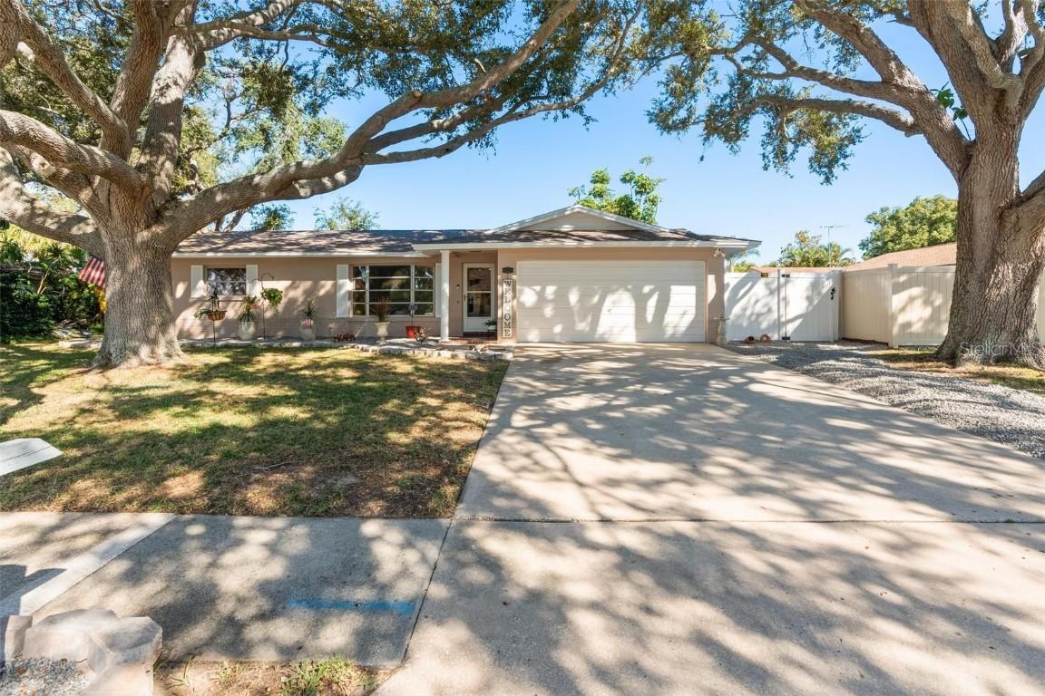 14321 113th Ave., Largo, FL 33774