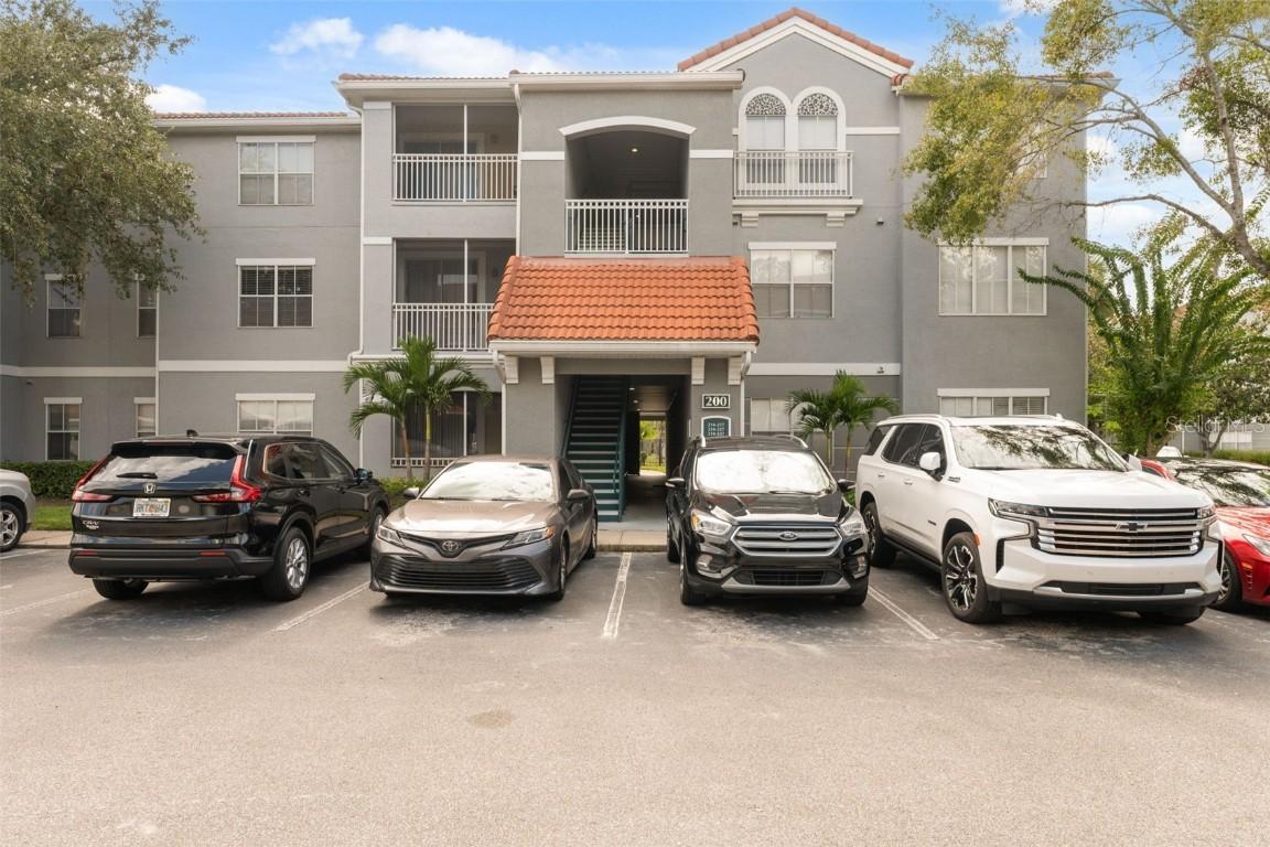 18001 Richmond Place Dr. #215, Tampa, FL 33647