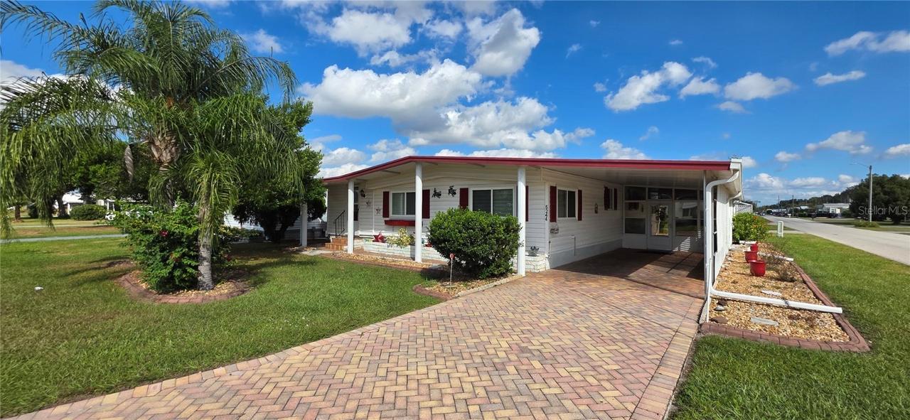 5244 Mohawk St., Zephyrhills, FL 33542