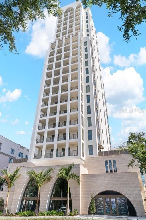 126 4th Ave. #2001, St Petersburg, FL 33701