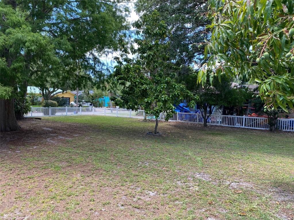 2800 Tifton St #3, Gulfport, FL 33711