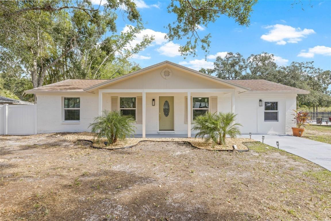 70 Horton Cir., Sarasota, FL 34232